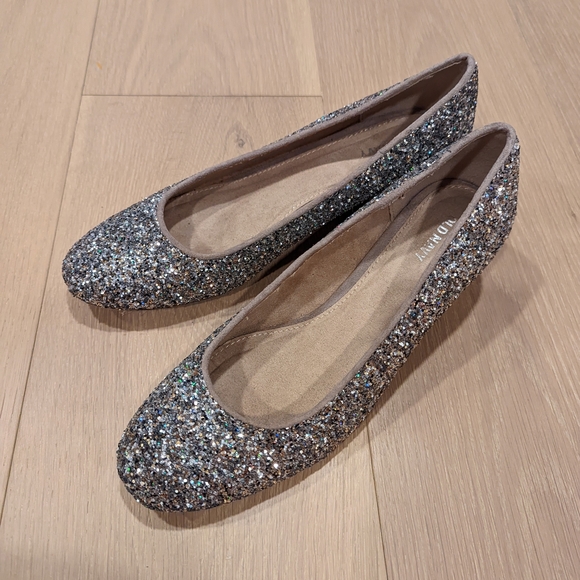 Glitter Block Heel Pumps - Picture 4 of 11